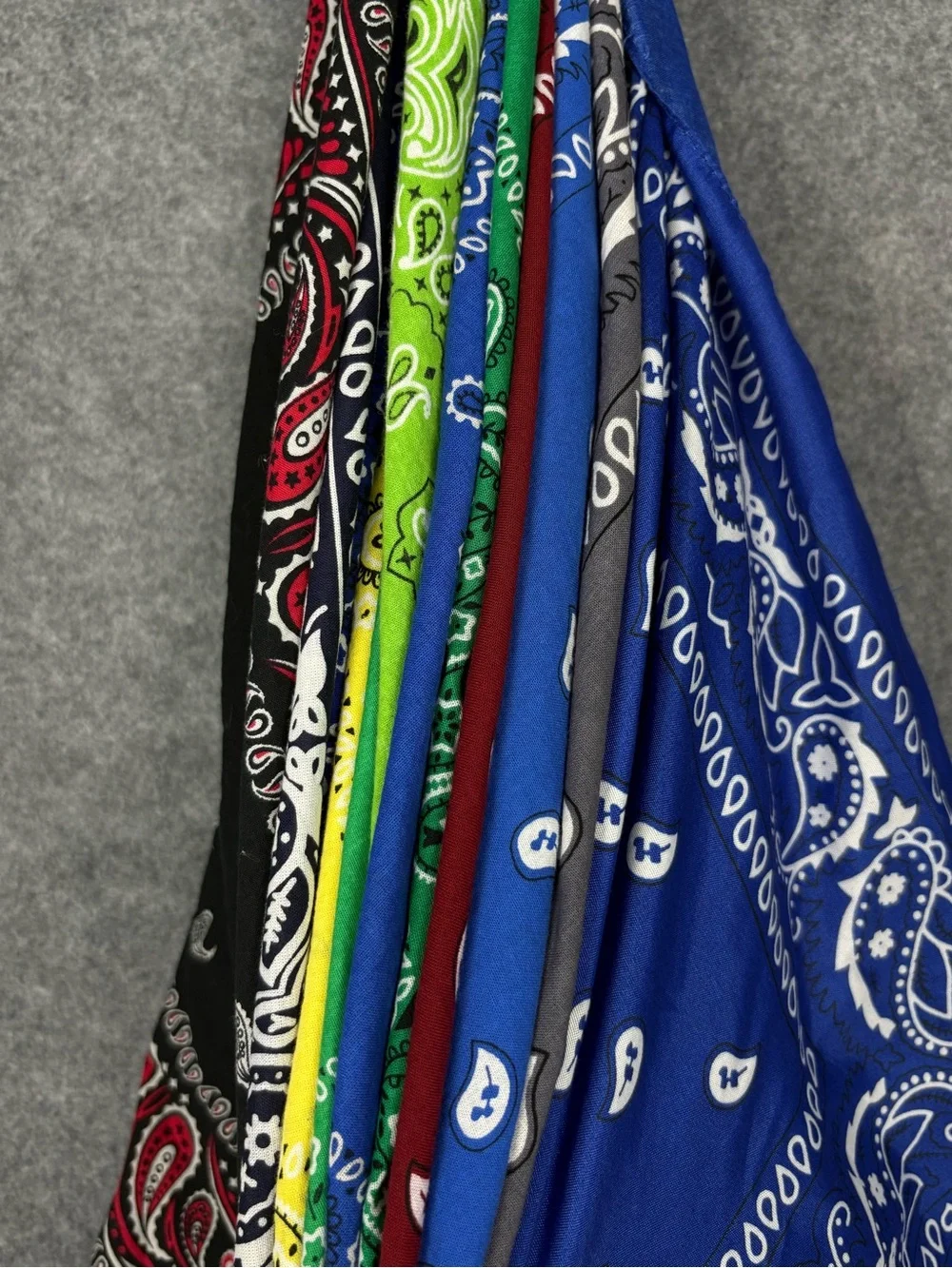 13 Pc Paisley Bandana Lot Multicolor Cotton 20” 27”
